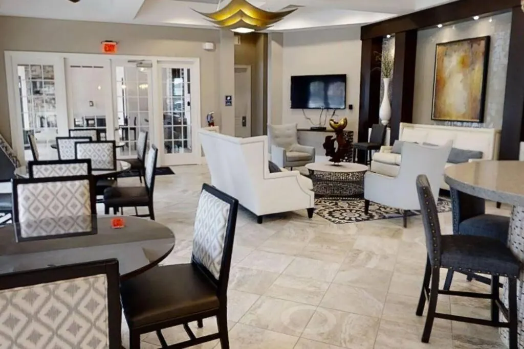 Luxurious 6 Bedroom Home In Solterra Resort Davenport United States